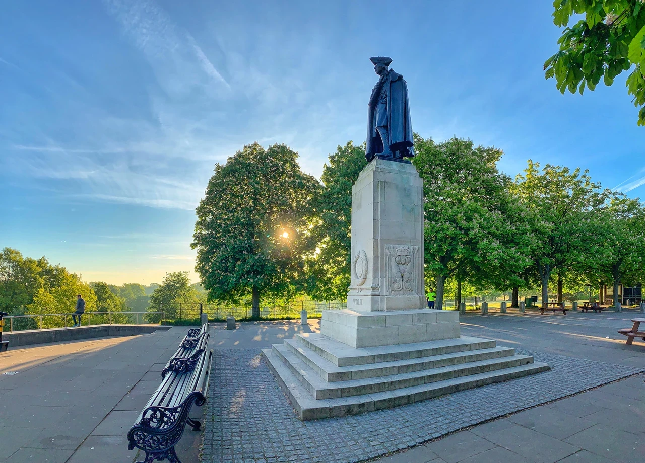 General Wolfe in Greenwich Park in spring