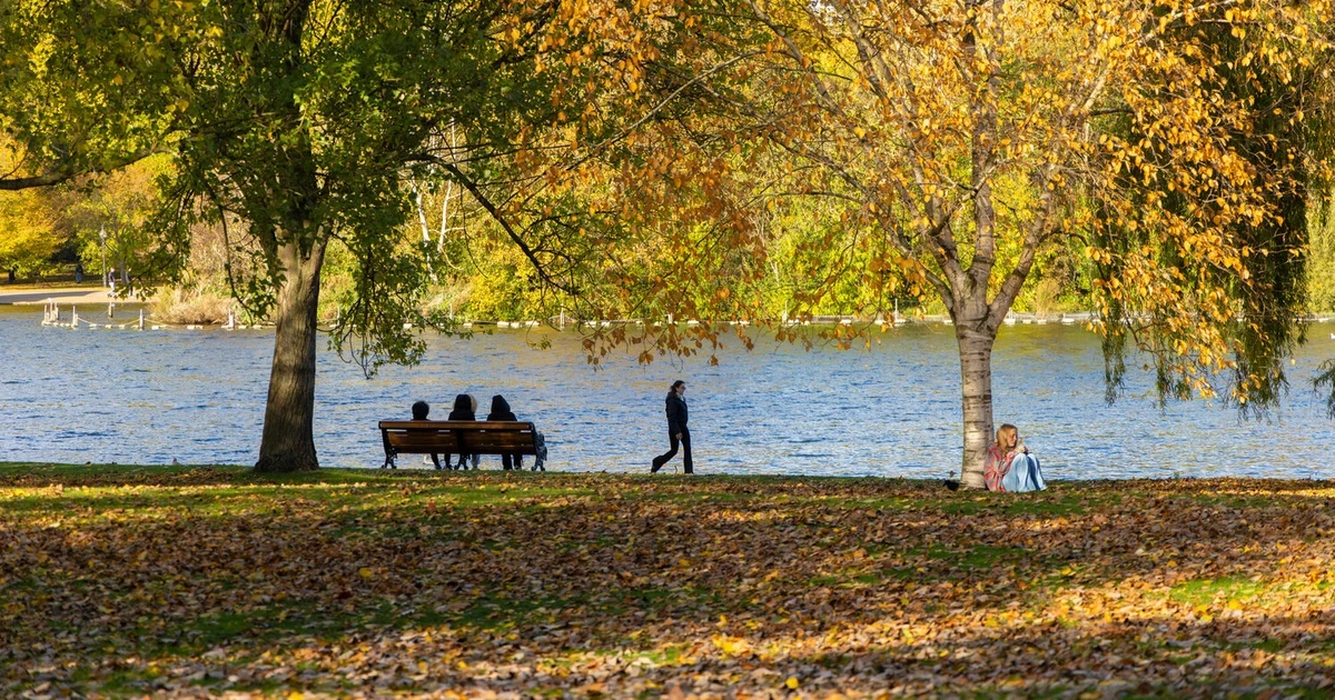 Hidden Stories of Hyde Park Walking Tour